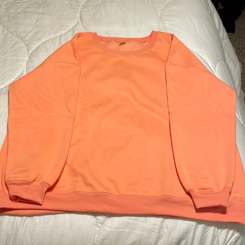 Women’s sweatshirt